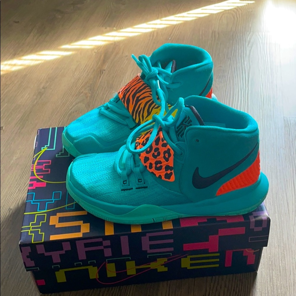 Kids unisex Kylie Irving Nike shoes